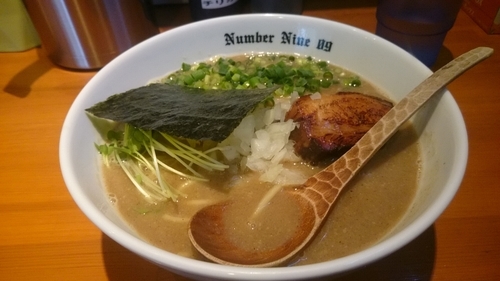 「濃厚ラーメン」@麺Dining Number Nine 09の写真