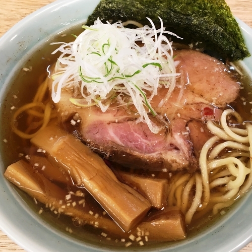 「醤油らーめん」@麺屋 つるるの写真