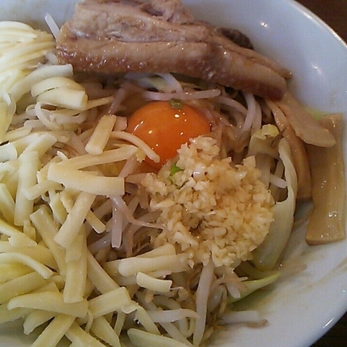 「マカナイ（ニンニク・チーズ・マヨネーズ）」@メガガンジャの写真