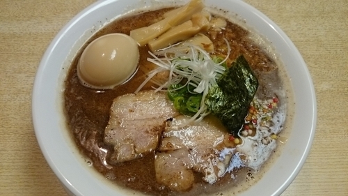 「とんこつしょうゆらぁ麺」@らぁめん登里勝の写真