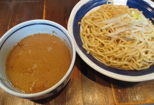 「つけめん（中盛）100円※7周年感謝セール　通常780円」@つけめん らーめん 荒海の写真