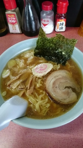 「ワンタンめん   ５００円」@おしどり食堂の写真