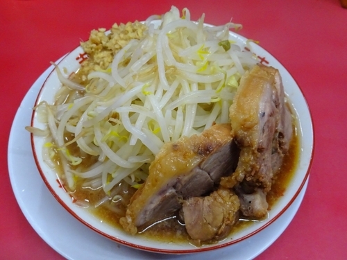 「ラーメン（650円）ヤサイ生姜」@ラーメン二郎 大宮店の写真