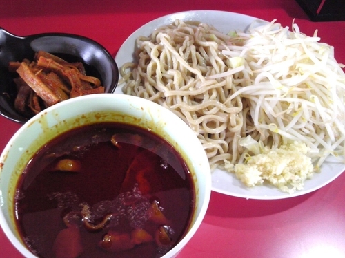 「火の頂つけ麺（ヤサイ・ニンニク）￥750・火のメンマ￥100」@蒙麺 火の豚の写真