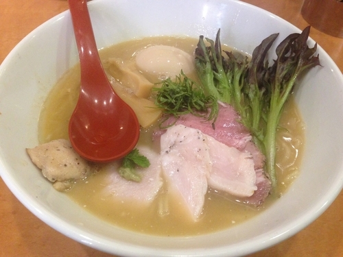 「鶏白湯特製ラーメン」@麺屋 翔 西新宿本店の写真