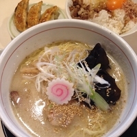 しお 750円  Cセット(タマゴかけ御飯＋餃子3個)330