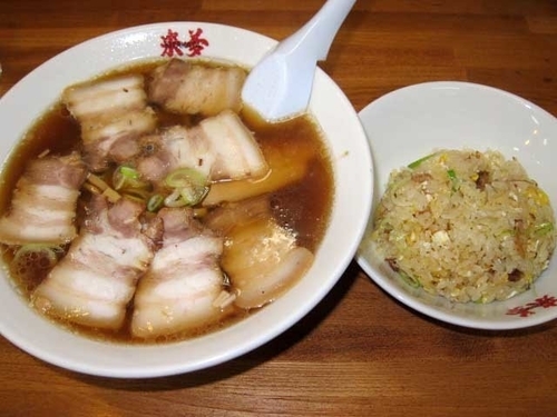 「醤油チャーシューメン820円＋ミニチャーハン108円。」@喜多方ラーメン 来夢 喜多方本店の写真