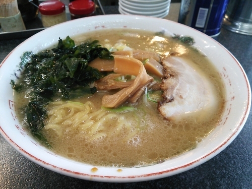 「ラーメン（W）」@ラーメン 前田家の写真