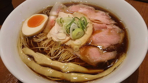 「中華そば大盛り850円」@寿製麺よしかわ 川越店の写真