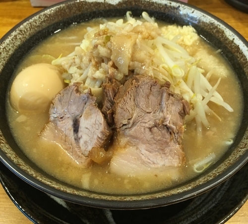 「ラーメン並（麺半分⇒玉子振替・脂）￥650」@ラーメン盛太郎の写真