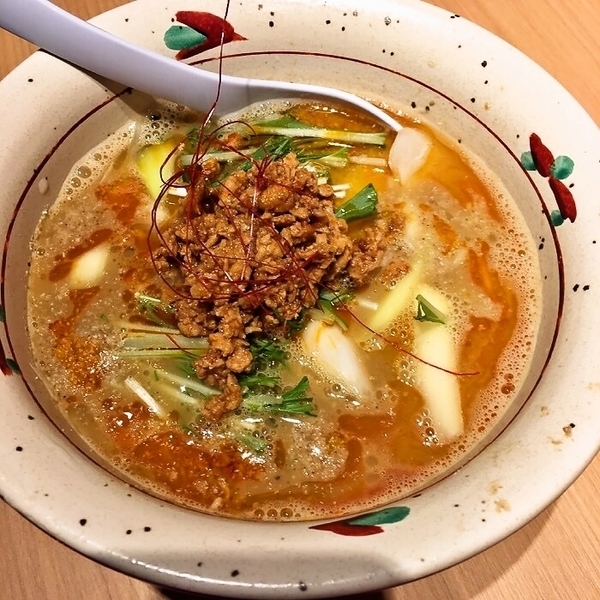 鶏担々麺