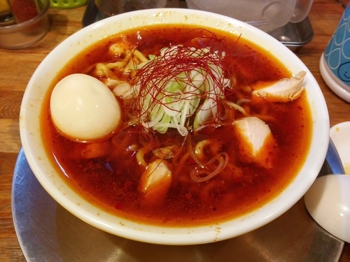 「牛仕立ての勝浦担々麺（4月限定）」@鶏そばムタヒロの写真