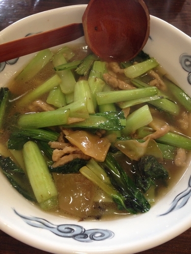 「ザーサイと小松菜のそば」@ラーメン創作麺処 めん坊の写真