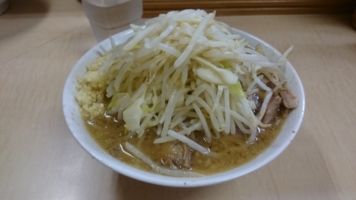 「小ブタ、ニンニク」@ラーメン二郎 京成大久保店の写真