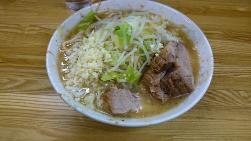 「小ラーメン、ニンニク」@ラーメン二郎 赤羽店の写真