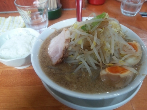 「春祭り、豚骨醤油(500円)」@麺屋 狼の写真