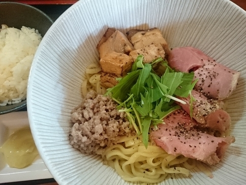 「【本日の限定】アグー豚の油そば（ミニライス付）¥840」@和風らーめん 凪の写真