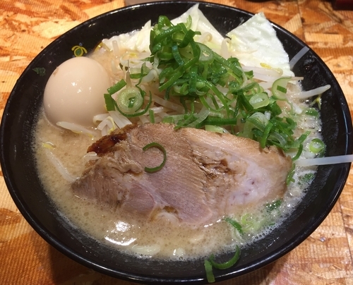 「濃厚野菜らーめん＋味玉（￥680＋￥100）」@濃厚とんこつらーめん オハナ堂の写真