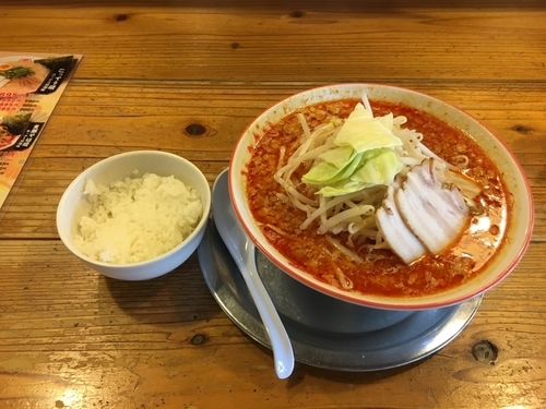 「辛みそたんめん（野菜大盛り）＋サービスライス」@みやこいち 本店の写真