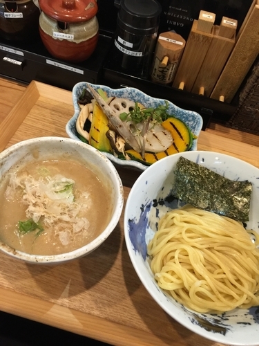 「有機野菜つけ麺 中」@つけ麺 竹川の写真