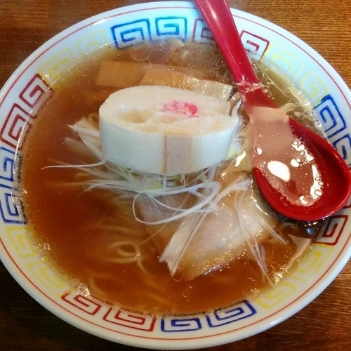「しょうゆラーメン」@餃子と麺 いせのじょう 高架下店の写真