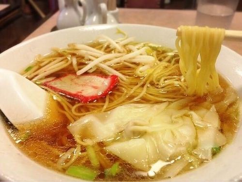 「ワンタン麺(702円)」@安記の写真