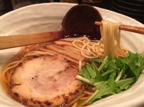 「醤油らぁめん(750円)」@神泉のらぁめん屋 うさぎの写真