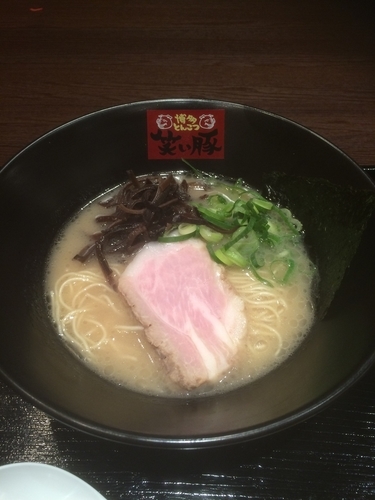 「とんこつラーメン」@博多とんこつ 笑い豚の写真