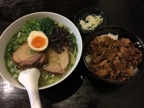 「しおラーメン+チャーシュー飯／¥850+350」@らぁめん紺屋の写真