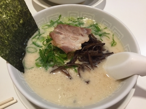 「らーめん」@博多天神 池袋店の写真