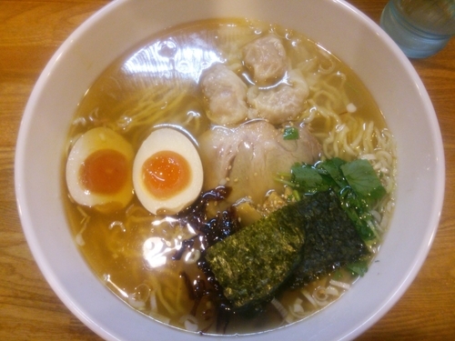 「わんたんめん（塩）＋大盛り＋味付け煮玉子」@らーめん うさぎやの写真