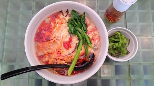 「酸辣～麺（￥950）+パクチー（￥150）」@胡心房の写真