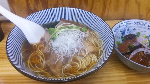 「限定 初鰹とやんばる豚の中華そば」@中華そば よしかわの写真
