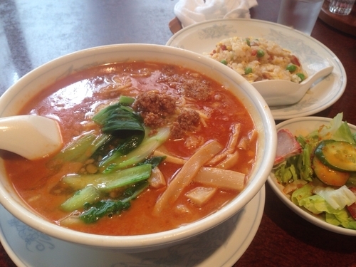 「定食メニューD 900円(税別)」@慶福楼 本厚木店の写真