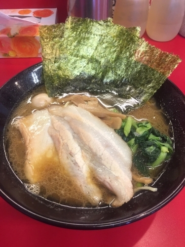 「チャーシュー麺、硬め濃いめ」@横濱家系ラーメン 横道家の写真