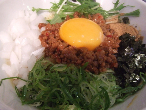 「カレー台湾まぜそば　８１０円」@麺屋こころ 六角橋店の写真