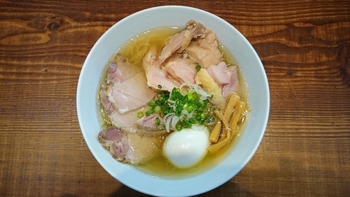 「しお全部入り（￥1,050）」@町田汁場 しおらーめん 進化の写真