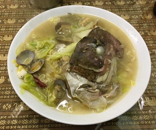 「ブイヤベースラーメン」@カレーの店 ピーの写真