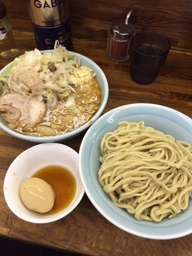 「小つけ麺　880円＋味玉50円　「ニンニク」「アブラ」」@ラーメン二郎 新小金井街道店の写真