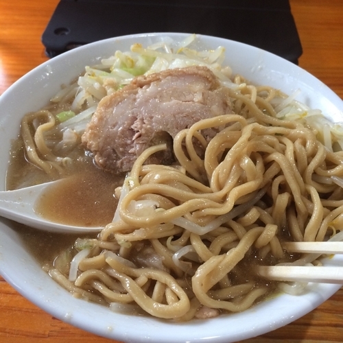 「ラーメン300g タマネギ」@ラーメン角次の写真