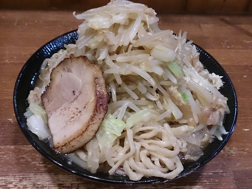 「【限定】牛脂脂脂（ニンニク少なめ)」@麺や 蒼輝 AOIKAGAYAKIの写真