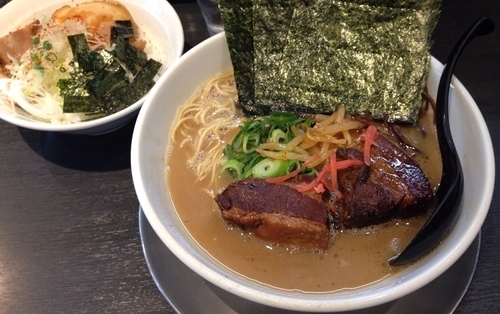 「アンタイ豚骨ラーメン on the 角煮リターンズ」@つけ麺 中華そば アンタイNOODLESの写真