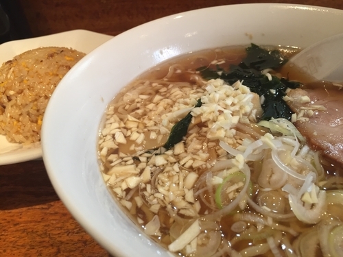 「半チャンラーメン 600円 ニンニク入り +100円」@半チャンラーメン あかしやの写真