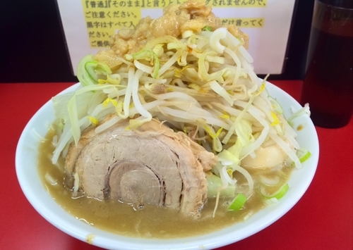 「ラーメン(中)全増し」@ラーメン一心の写真