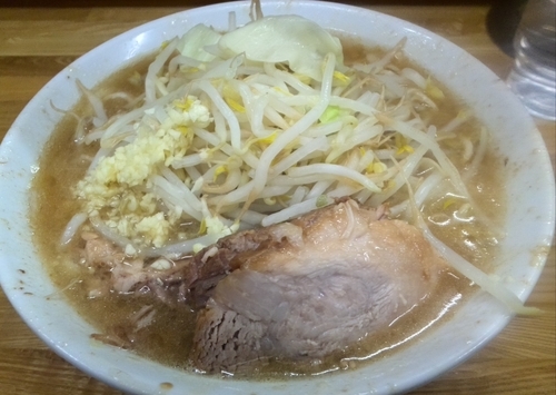 「ラーメン小(にんにく)」@ラーメン二郎 赤羽店の写真