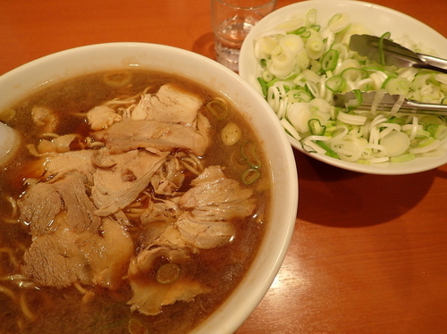 「中華そば 麺硬め 特盛」@末廣ラーメン本舗 高田馬場分店の写真