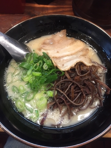 「ラーメン、替え玉」@元祖博多中州屋台ラーメン 一竜の写真