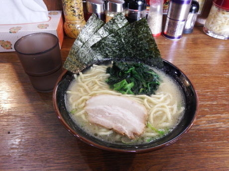 「ラーメン（並）」@横濱家系ラーメン 萬心家の写真