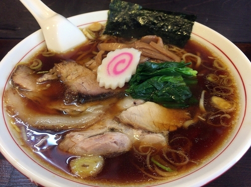 「しょうゆラーメン（７００円）」@オランダ亭の写真