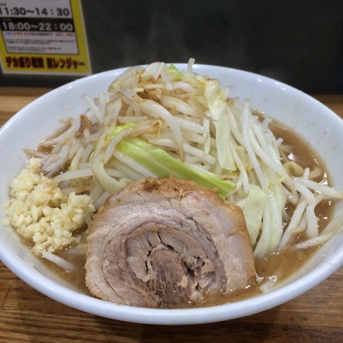 「ラーメン・並 ¥780円」@デカ盛り戦隊 豚レンジャーの写真